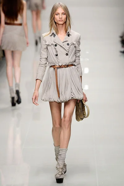 Look 24